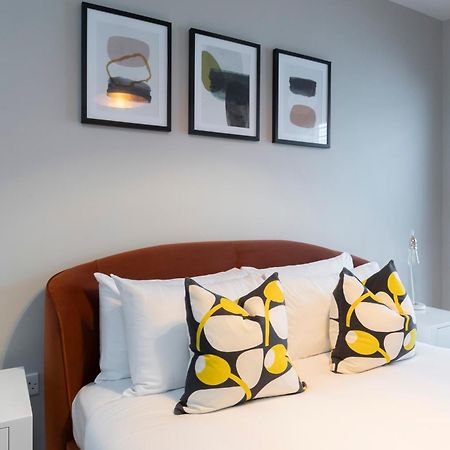 Elliot Oliver - Chic 2 Bedroom Town Centre Apartment Cheltenham Extérieur photo