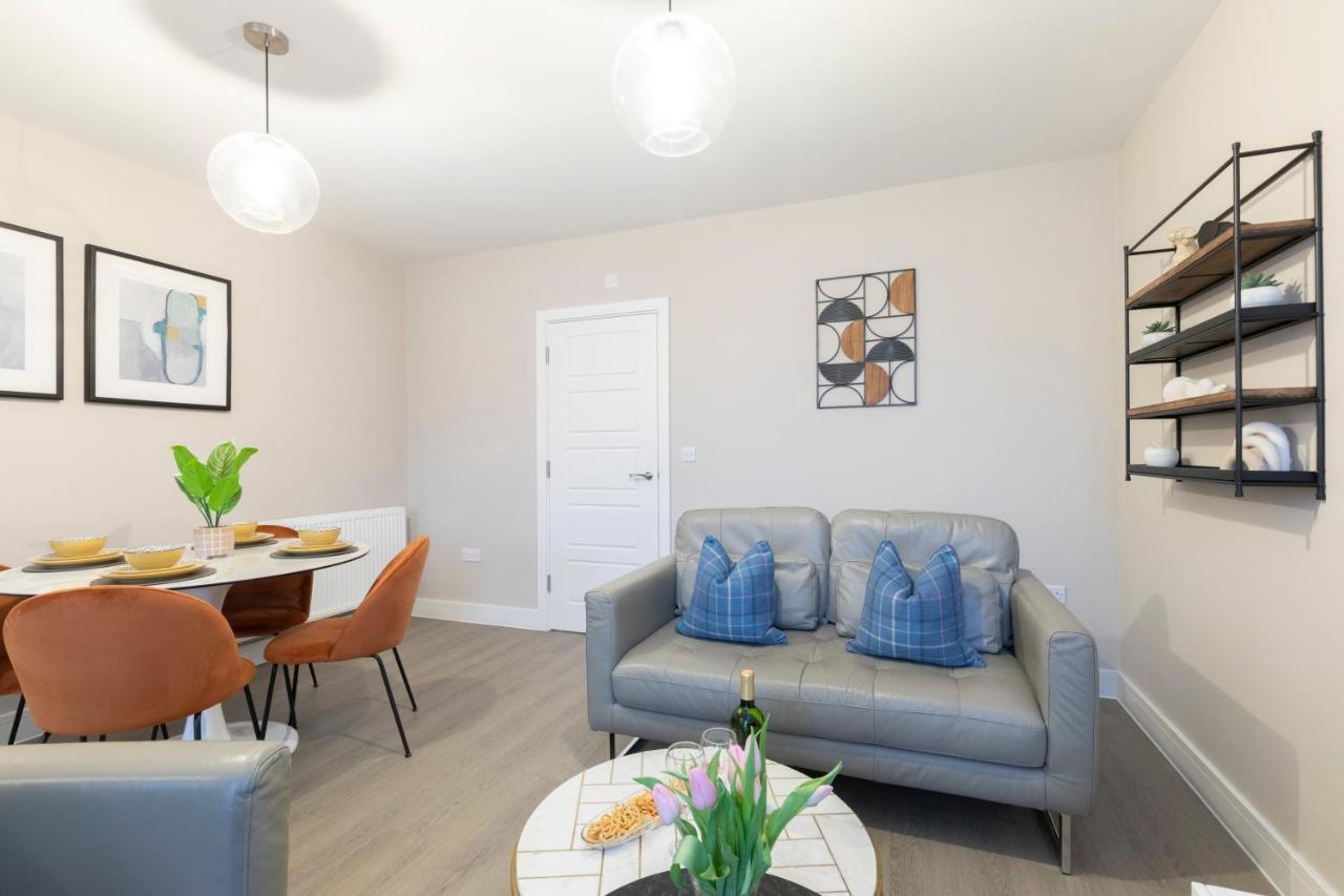 Elliot Oliver - Chic 2 Bedroom Town Centre Apartment Cheltenham Extérieur photo